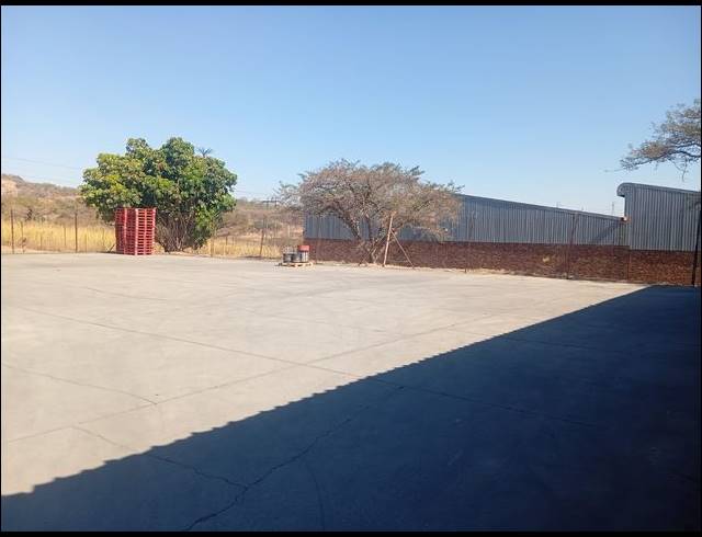 420M² WAREHOUSE TO LET IN ROCKY DRIFT